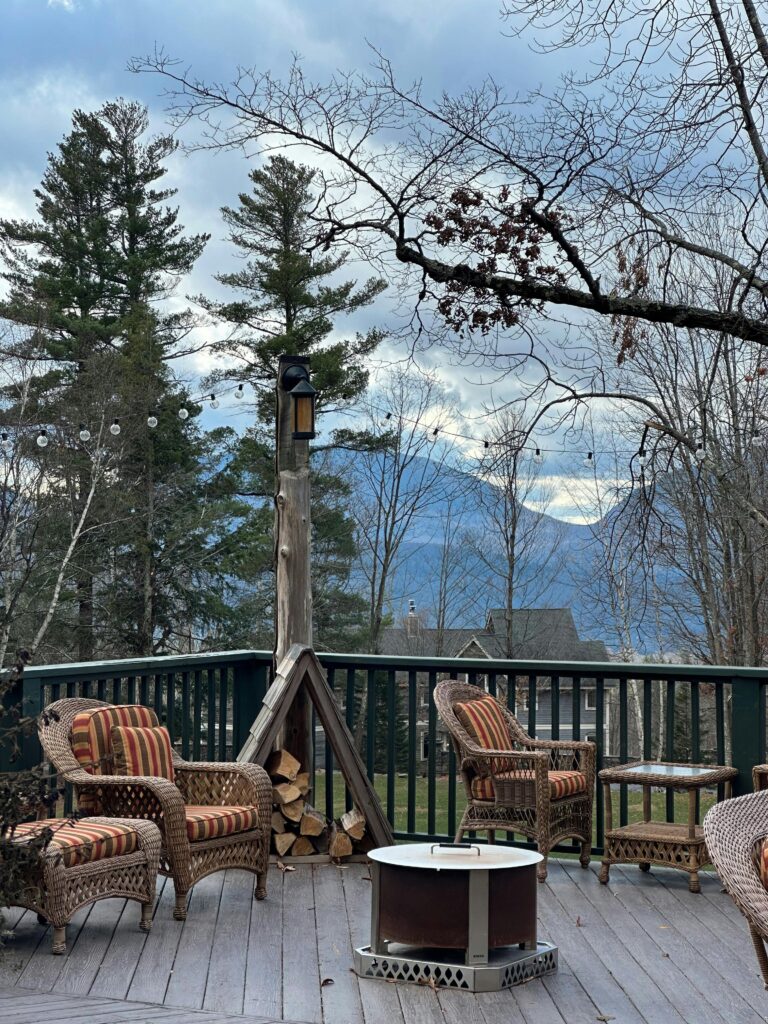 Cozy patio with mountain views in Tannersville's serene setting.